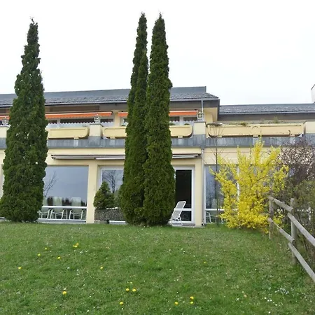 Apartment Ferienwohnung, Monteurwohnung *