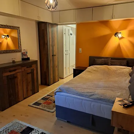 Apartment Ferienwohnung, Monteurwohnung
